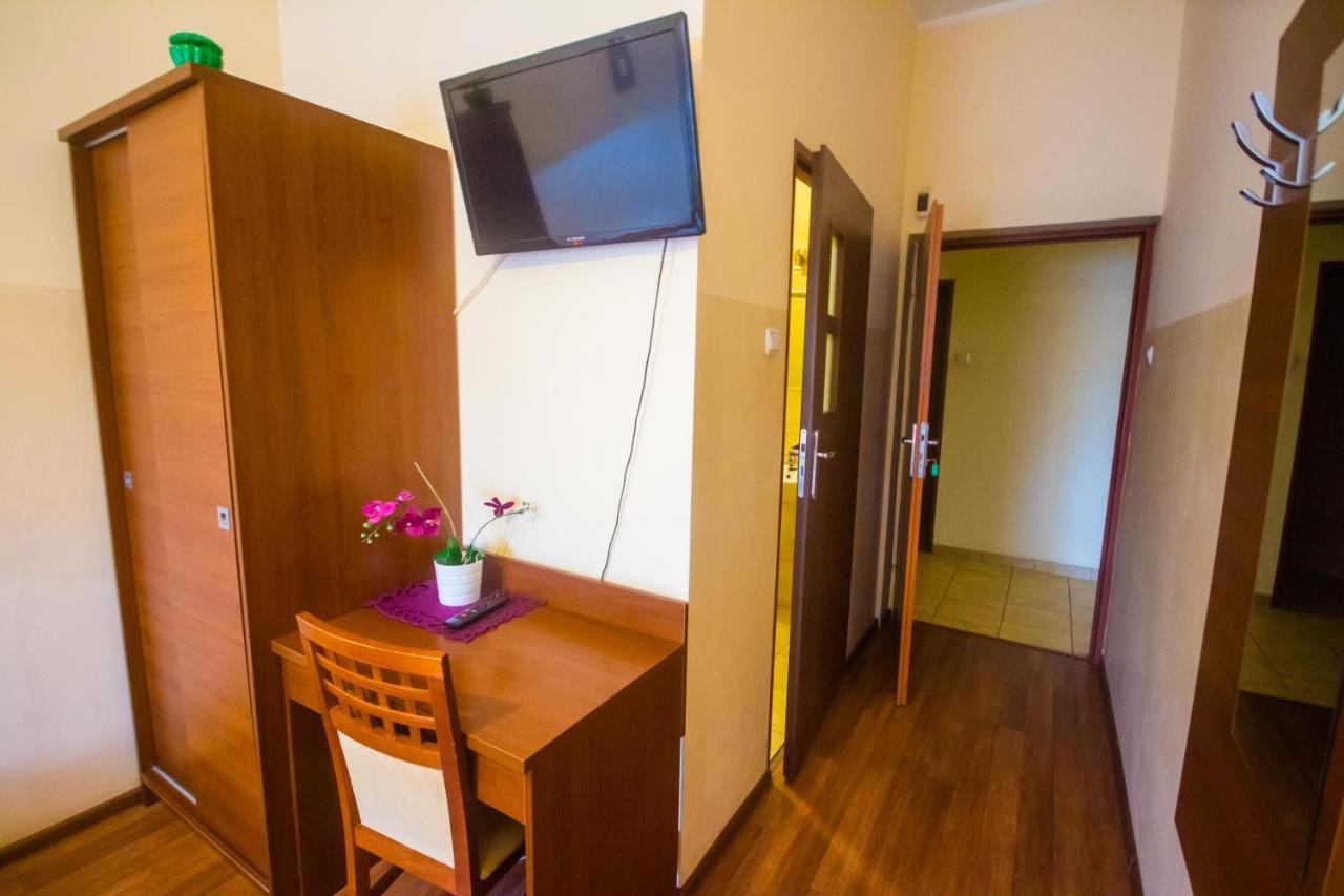 Hostel Soleil Kutno Bagian luar foto