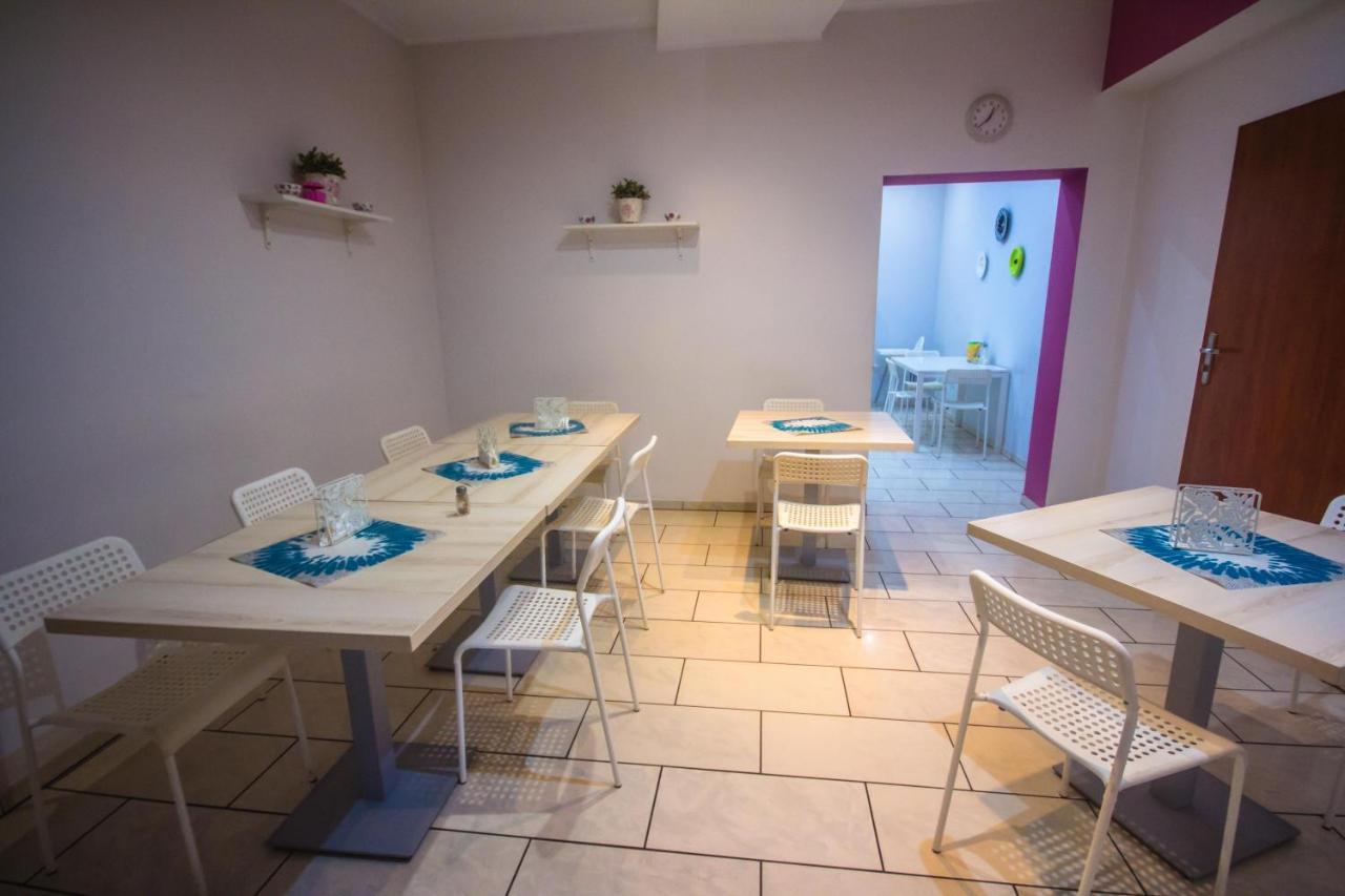 Hostel Soleil Kutno Bagian luar foto